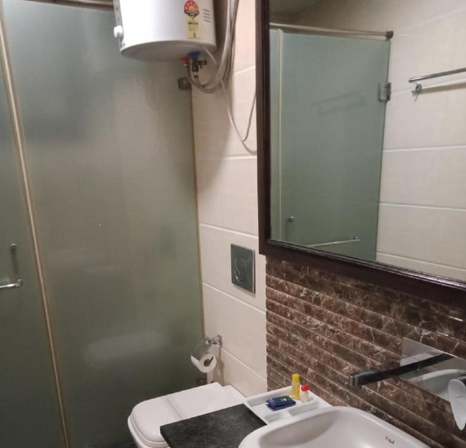 Vivah Residency Hotel Ню Делхи Екстериор снимка