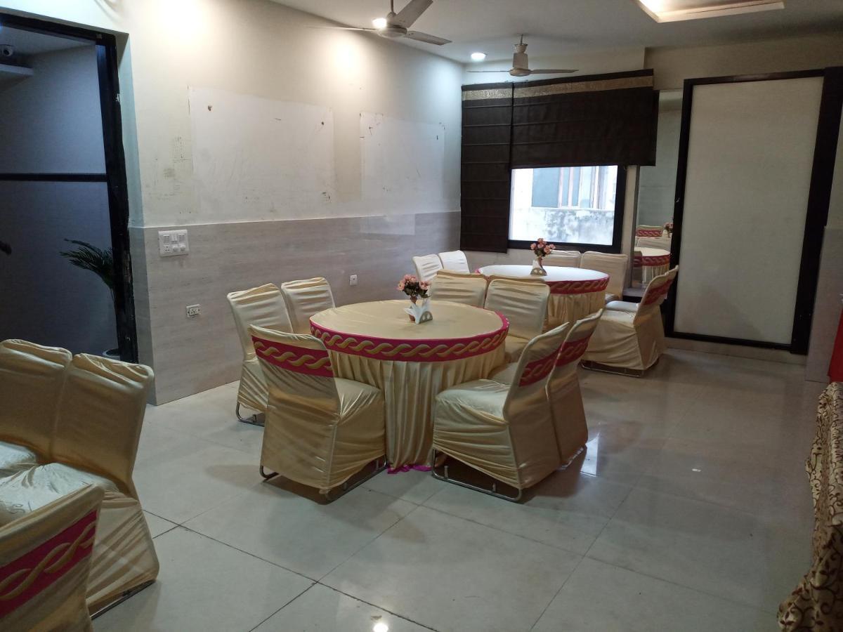 Vivah Residency Hotel Ню Делхи Екстериор снимка