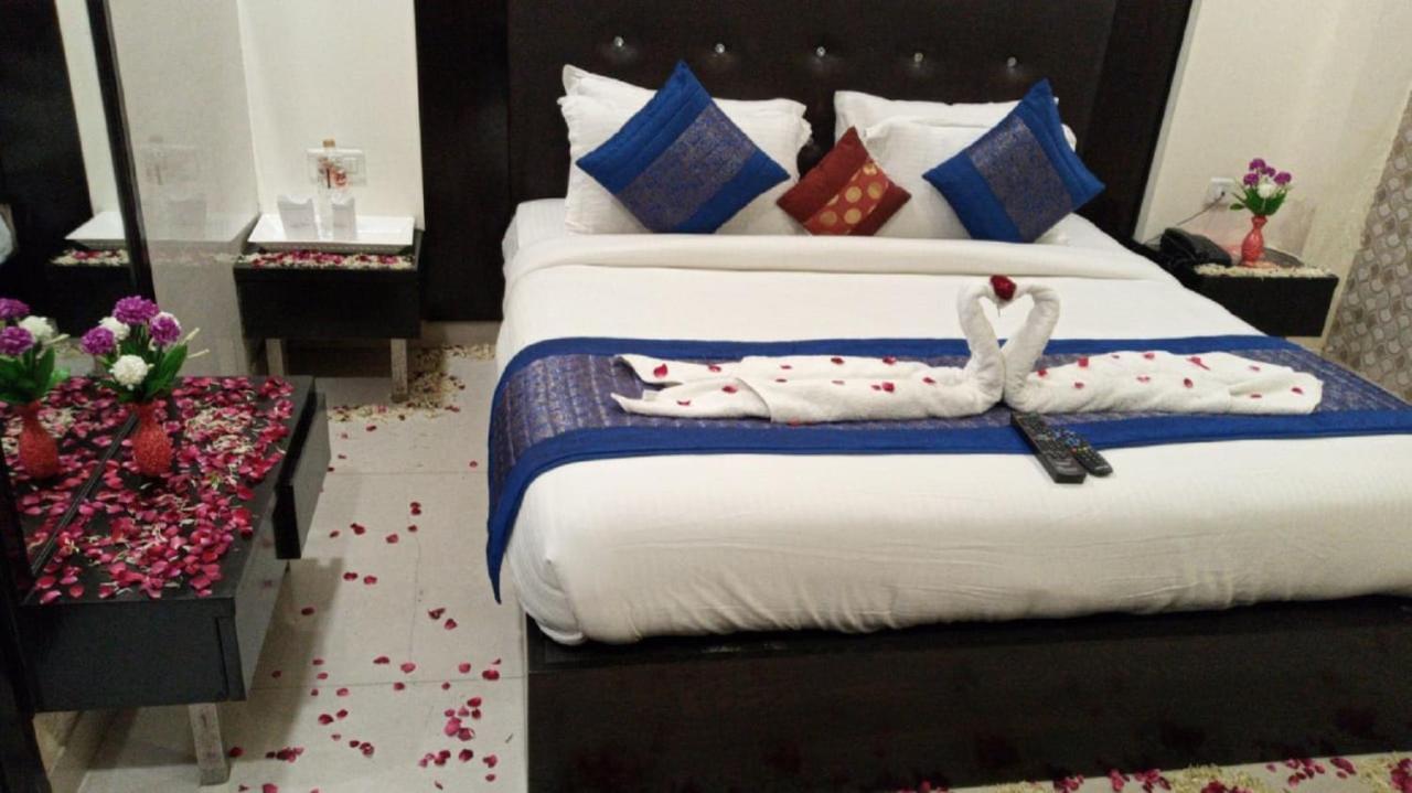 Vivah Residency Hotel Ню Делхи Екстериор снимка